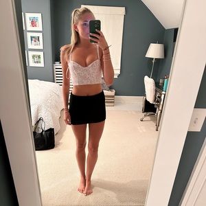 Women’s White Fox Crop Top!